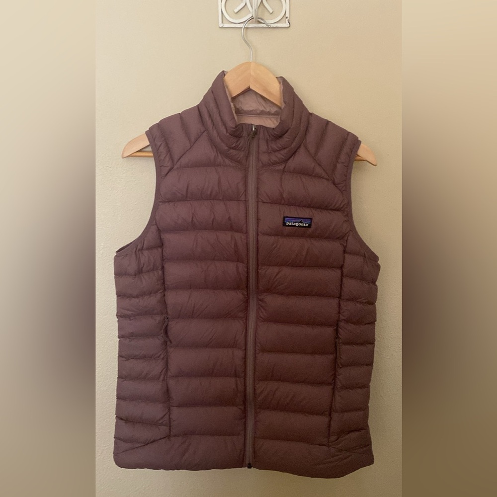 Patagonia Better Sweater Vest (puffy/down). Like New! Women’s Large